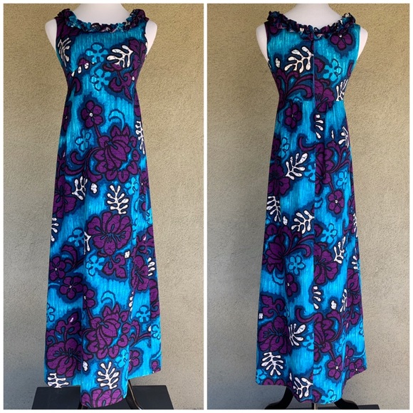 🌺 Vintage Hawaiian Barkcloth Muumuu Dress 🌺 - Picture 2 of 14